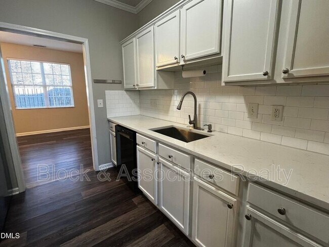 Foto del edificio - 844 Horton Rd