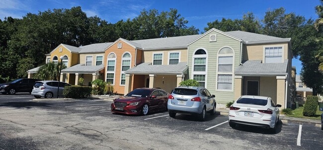 SUMMERFIELD TWNH - SUMMERFIELD TWNH Apartment