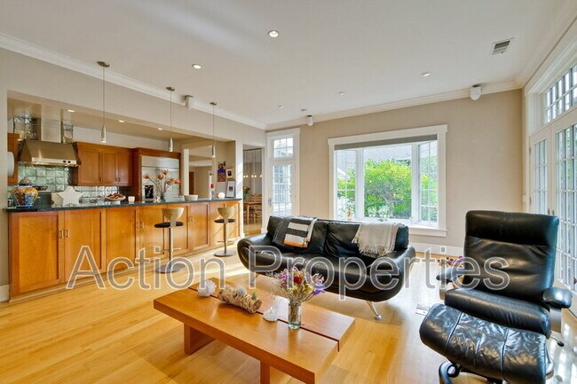 Foto del edificio - 714 Greer Rd