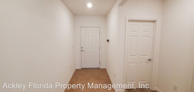 Building Photo - 765 Ogelthorpe Dr