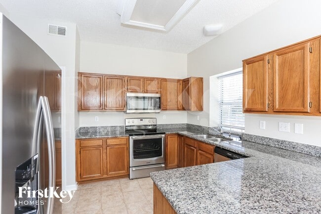 Foto del edificio - 6010 Elm Cove Ln