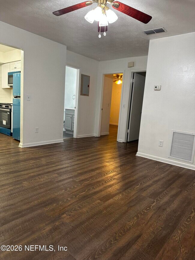 Building Photo - 394 Fortuna Ave