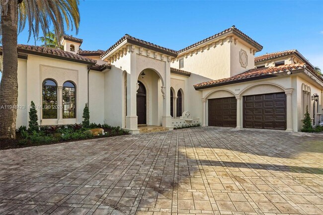 Foto del edificio - 3283 NE 171 St