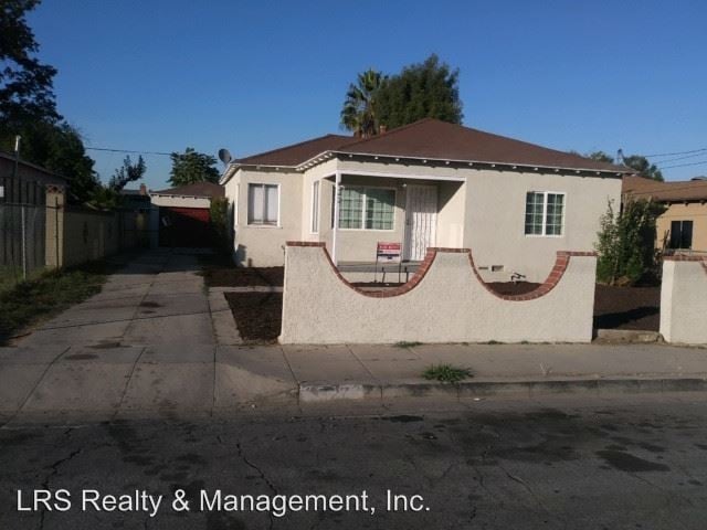 Foto principal - 3 br, 1 bath House - 927 W Arbutus St