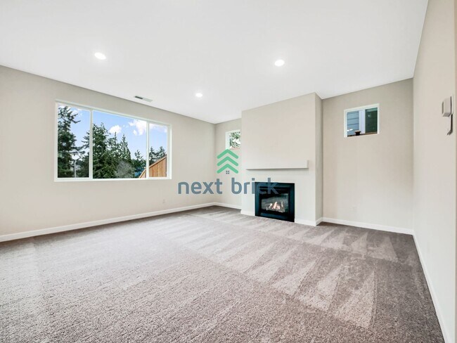 Foto del edificio - 3 Bed and 2.5 Bath Single-family Home Avai...