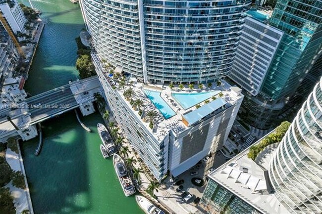 Foto del edificio - 200 Biscayne Blvd Way