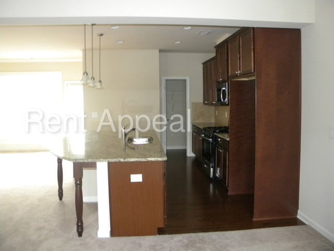 Building Photo - 2669 Grove Park Dr