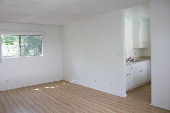 Building Photo - 3686 S Centinela Ave