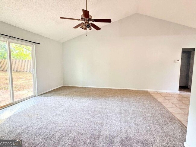 Building Photo - 304 McQueen Cir