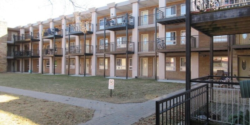 Primary Photo - Residences At Ridge (6424)