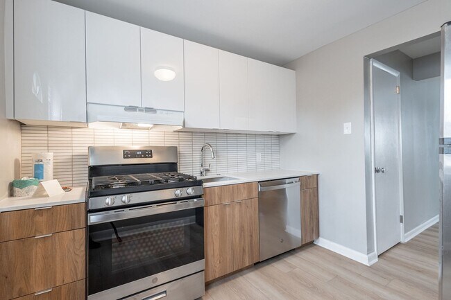 Foto del edificio - 1 bedroom | 1 bath - NEW RENOVATION Magnol...