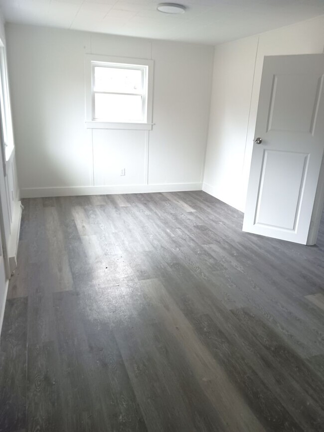 Building Photo - One Bedroom Apt for Rent in Lancaster SC!