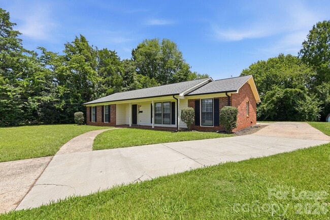 Foto del edificio - 4609 Randolph Rd
