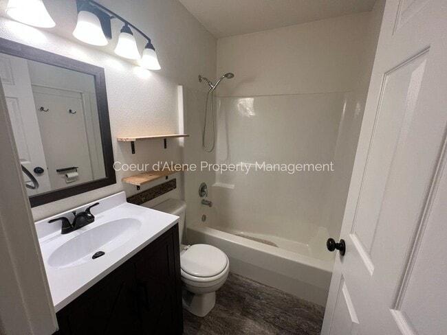Building Photo - 6720 W Legacy Dr