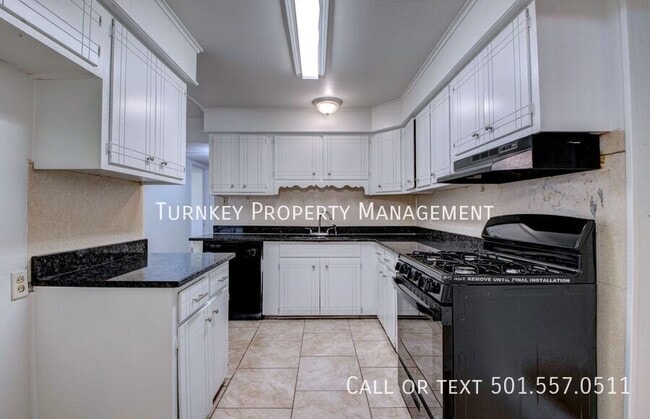 Building Photo - 35 N Meadowcliff Dr