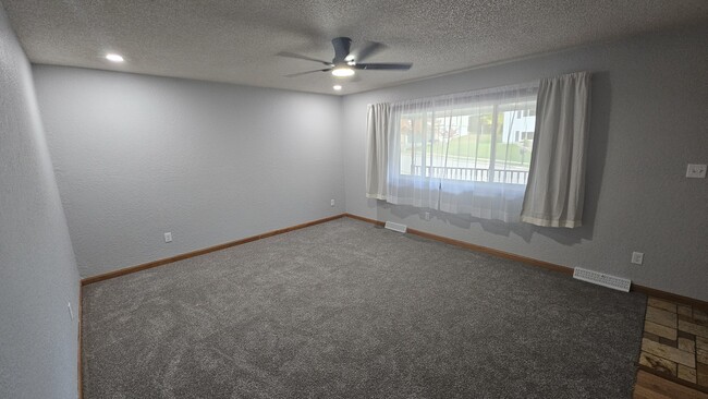 Building Photo - 3626 Keymeer Dr