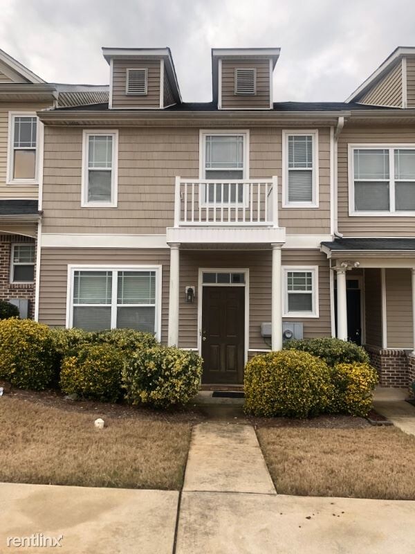 3 br, 2.5 bath Townhome 6218 Ellenwood Dr Townhome Rentals in Rex GA