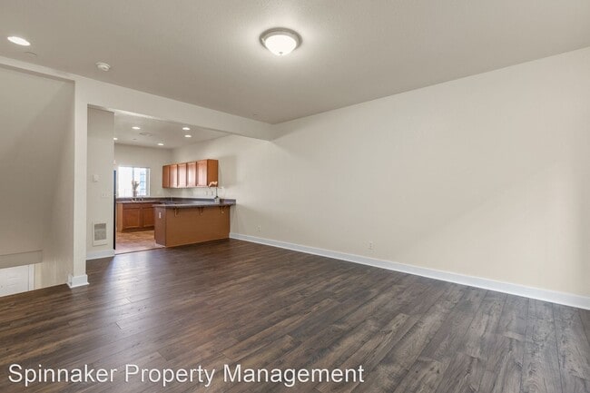 Foto del edificio - 2 br, 2.5 bath Townhome - 3318 S 43rd St 3...