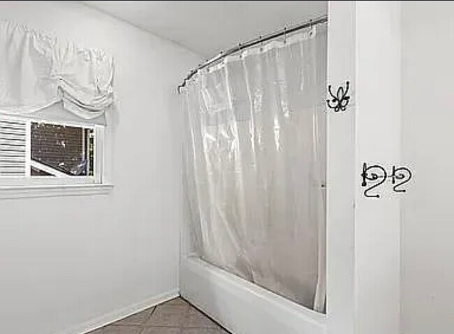 Foto del edificio - 4628 Fieldmoor Dr