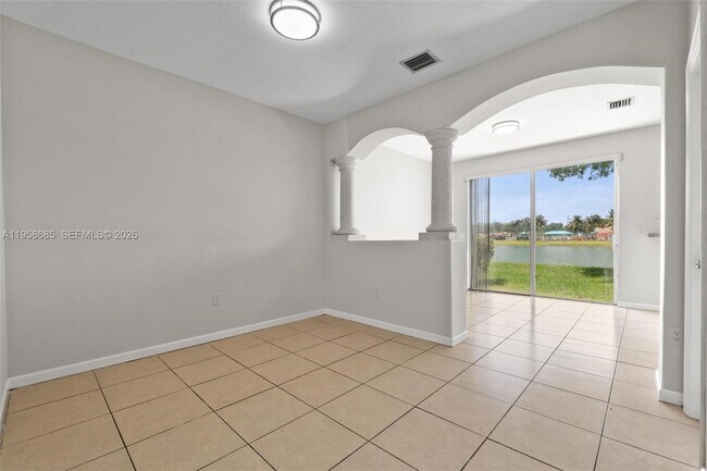 Foto del edificio - 1458 SE 24th Ct