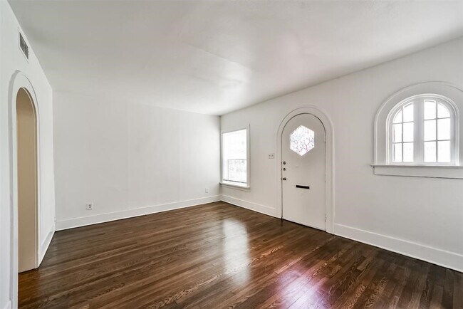 Foto del edificio - 2235 Welch St