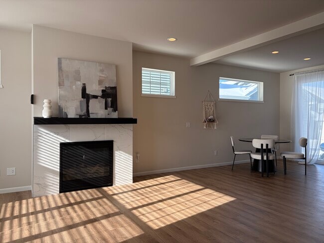 Building Photo - 9412 Tawny Acorn Dr