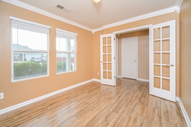 Building Photo - Great 3 bedroom in Madison