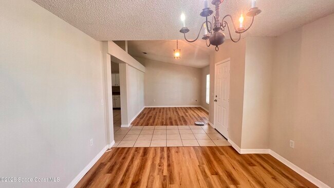 Foto del edificio - 170 Nadell Ave NW