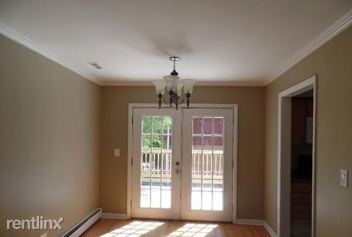 Building Photo - 9221 N Courtland Dr