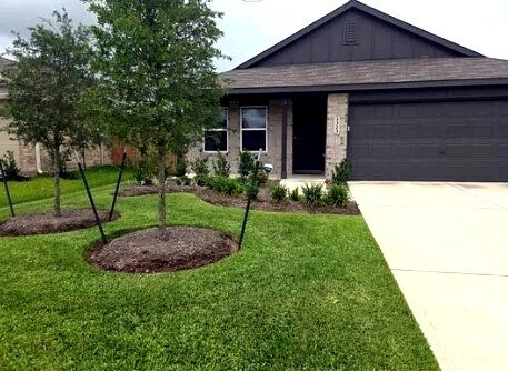 Building Photo - 3323 Silvery Bryum Dr