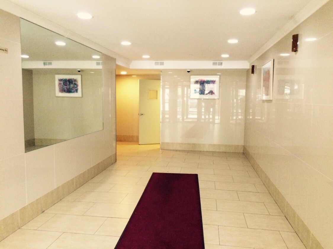 Foto del edificio - 3759 61st St