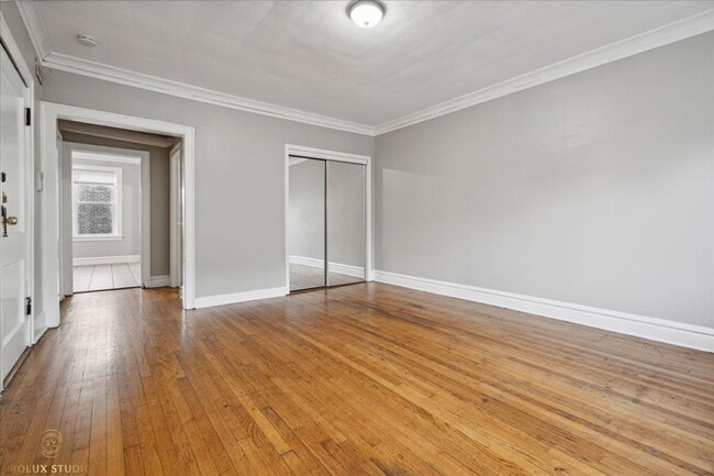 Building Photo - 5041 W 18th St