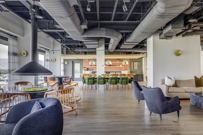 Interior Photo - Lattice