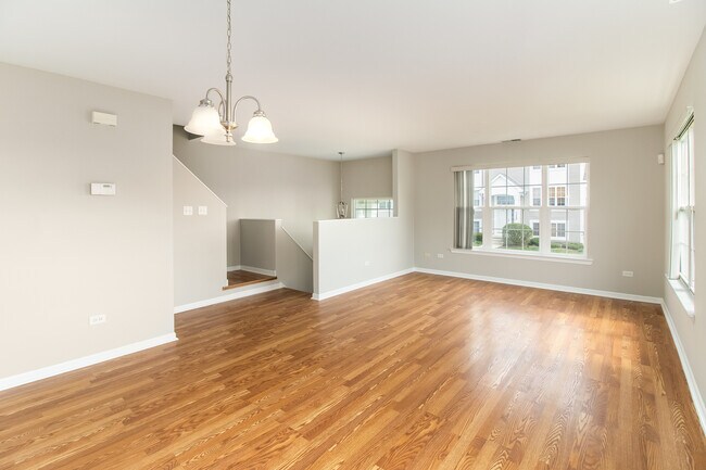 Foto del edificio - 3506 Meadow Lily Dr