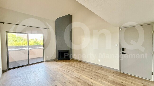 Foto del edificio - 2938 N 61st Pl
