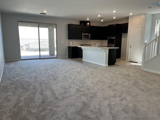 Foto del edificio - 396 Purple Sandpiper St