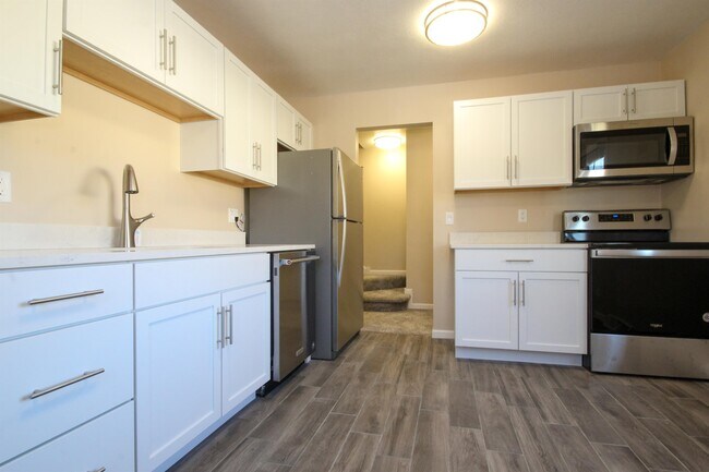 Building Photo - 2374 Mailand Ct