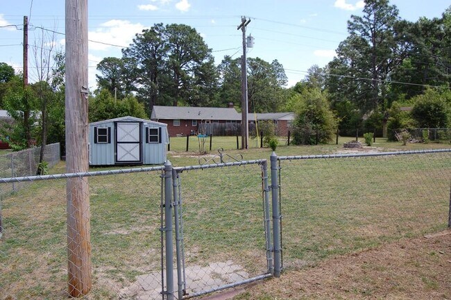 Building Photo - 12 Clemson Dr