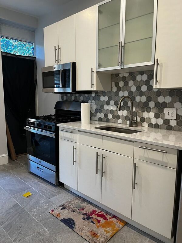 Foto del edificio - 4706 Warrington Ave
