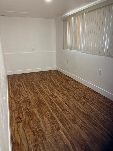 Foto del edificio - 14213 Hubbard St