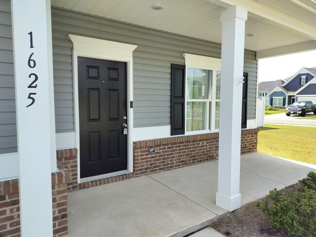 Foto del edificio - New Home on Old Barn Rd.