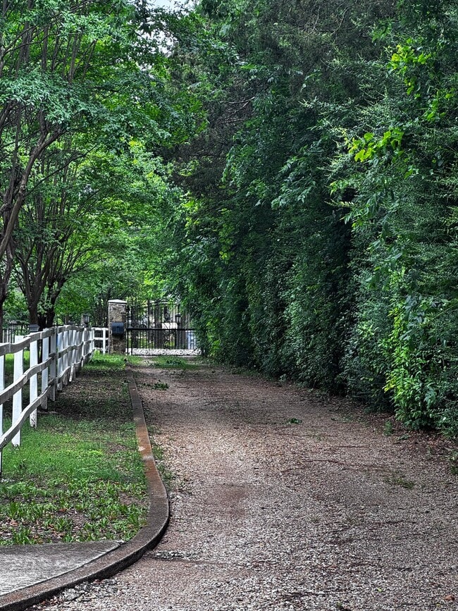 Photo - 5110 Ranchero Ln Apartment