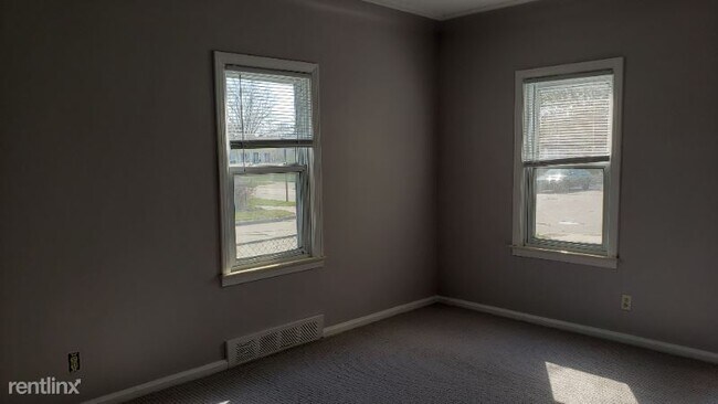 Building Photo - 3 br, 1 bath House - 27304 Alger Blvd