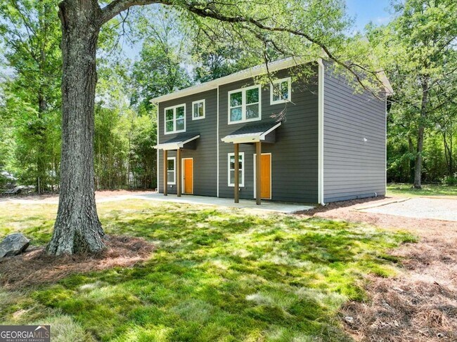 Building Photo - 87 Hennon Dr NW
