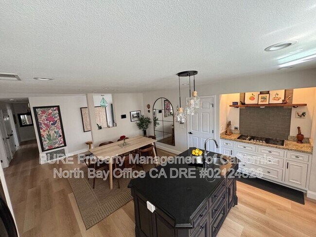 Foto del edificio - 1114 Emily Ave