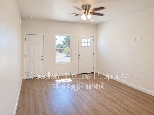 Foto del edificio - 1701 Sycamore Ave