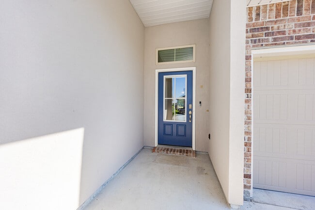 Building Photo - 4635 Mendocino Way