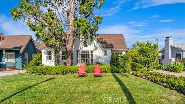 Foto principal - 2383 N Flower St