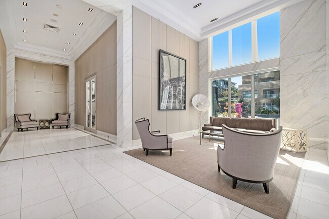 Photo du bâtiment - 111 Champagne Ave S