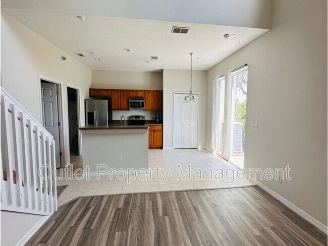 Foto del edificio - 6114 Chapledale Dr